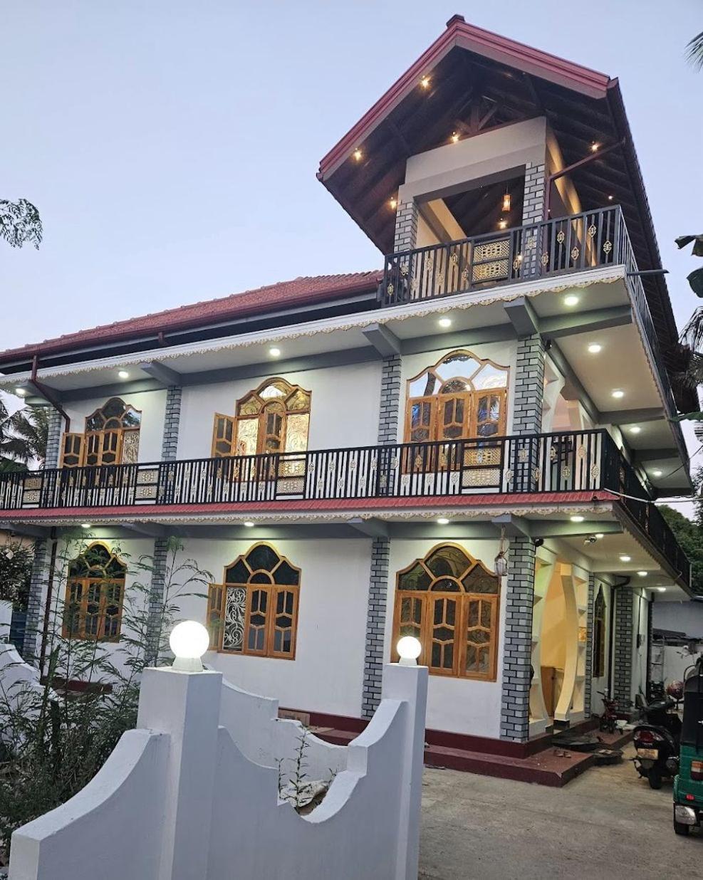 J & J Homestay Jaffna Extérieur photo